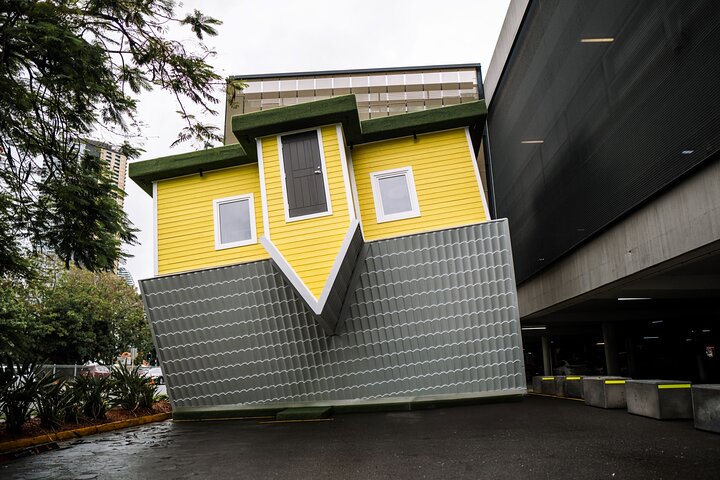 Australia’s First Upside Down House Photo Experience