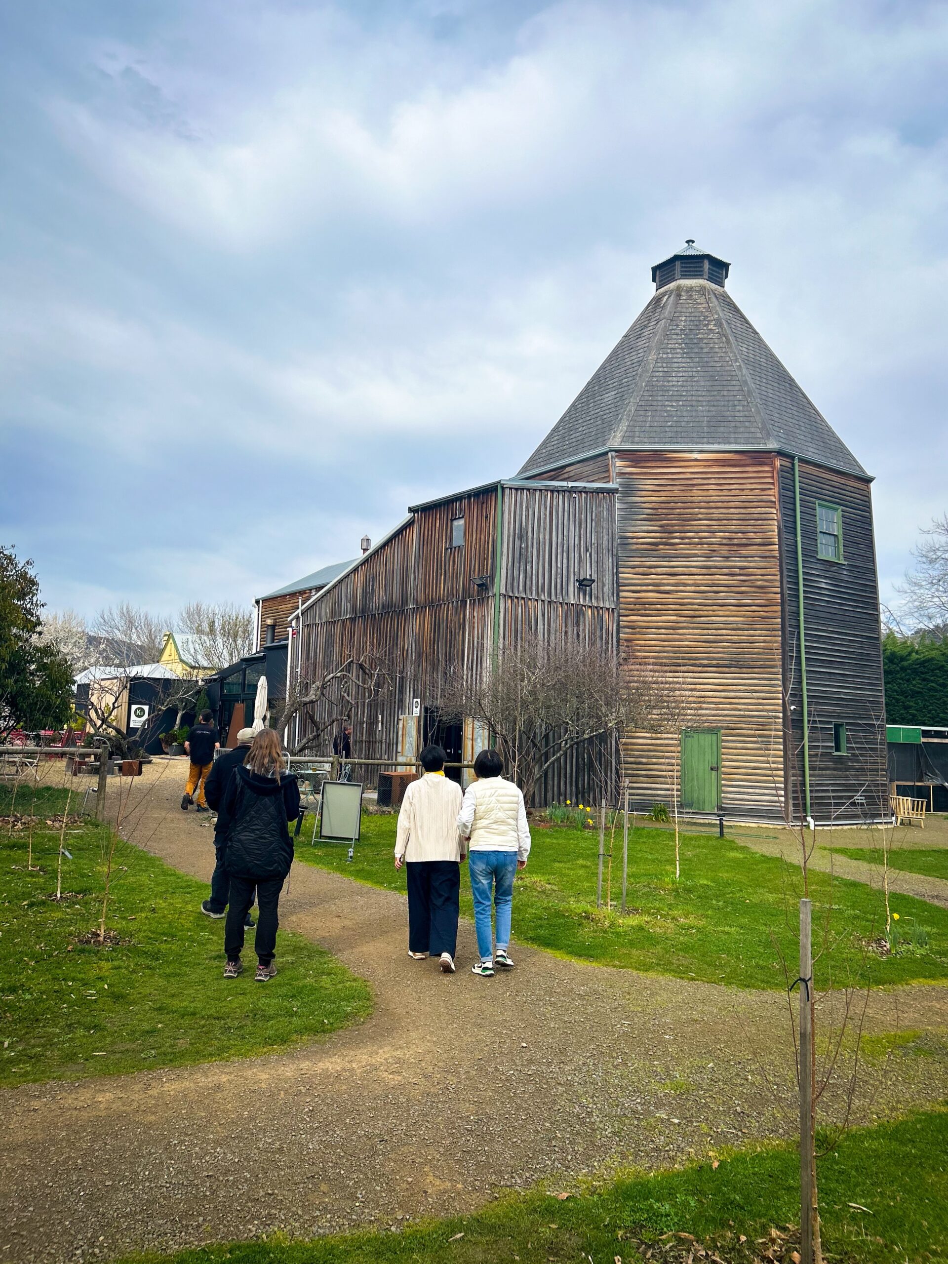 Huon Valley Safaris -  Food, Cider, and Gin Tour including Lunch