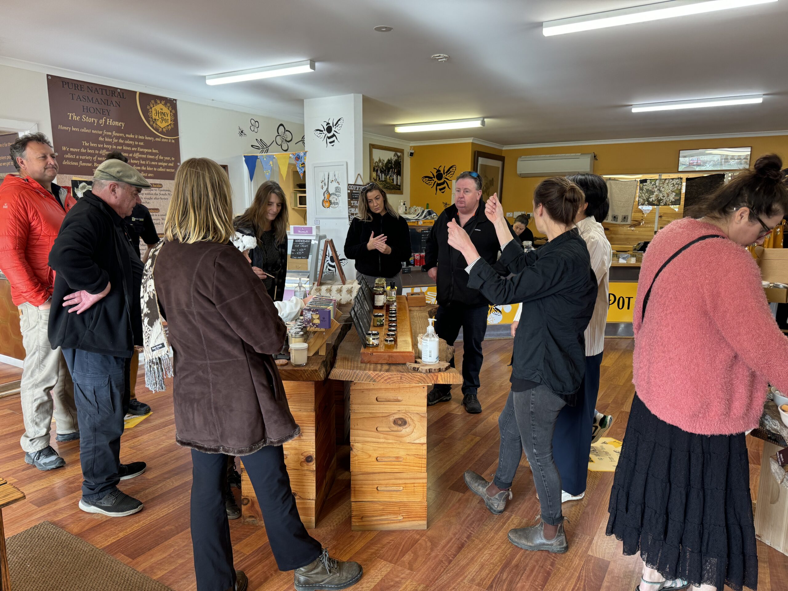 Huon Valley Safaris -  Food, Cider, and Gin Tour including Lunch