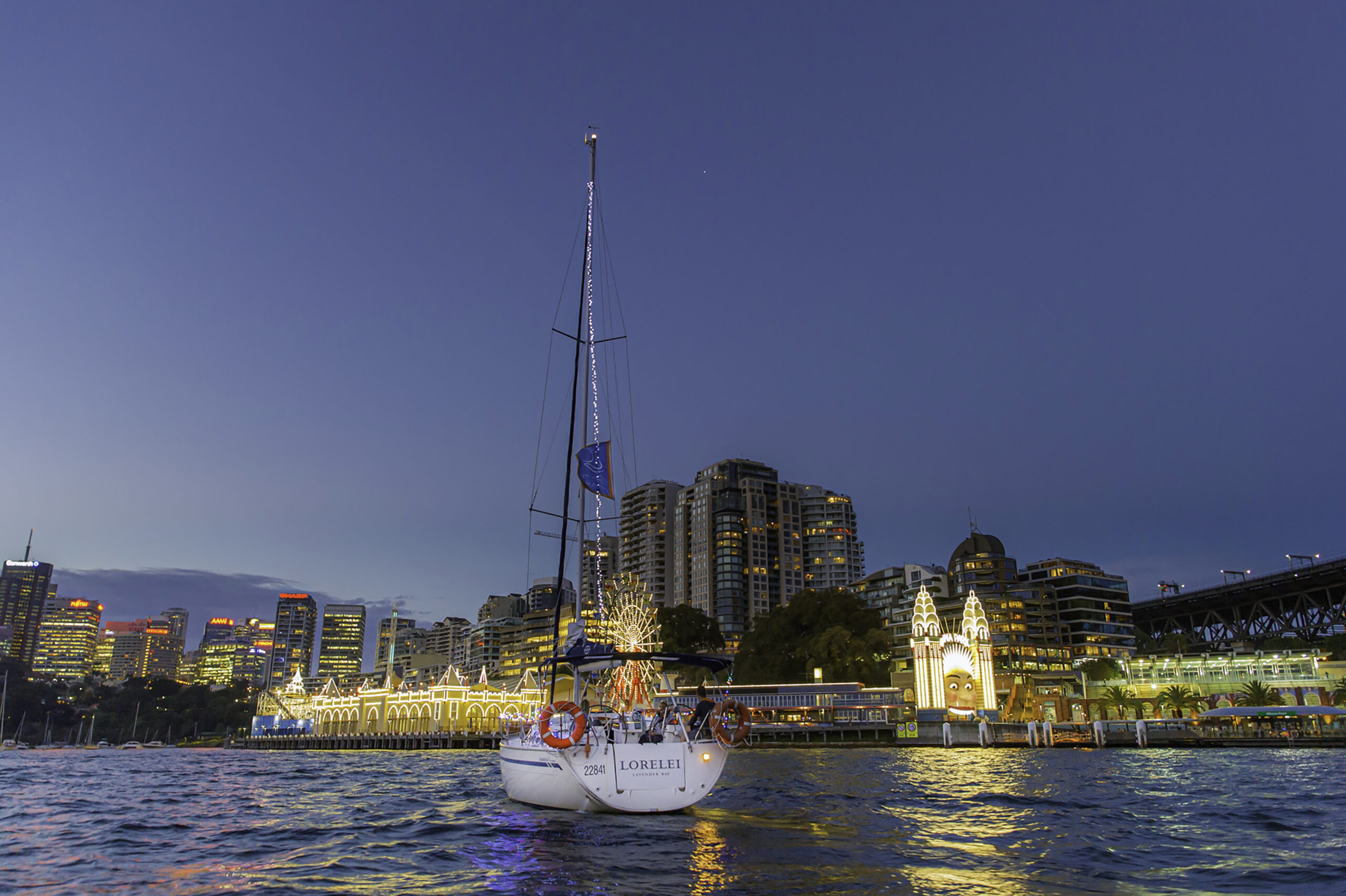 Sydney Harbour Sailing Experience - Darling Harbour