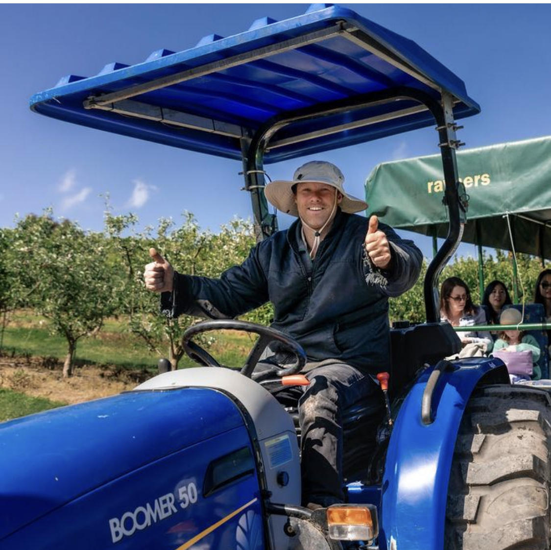 Yarra Valley Fruit Picking tour with Wildlife or Wineries