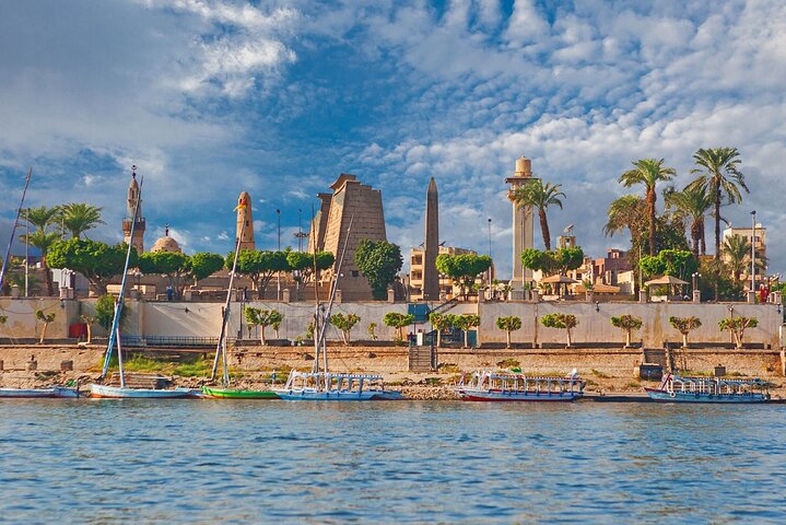 Luxor Private tour from Marsa alam by car(private)