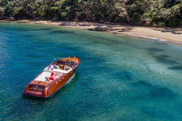 Luxury Italian Wooden Speedboat Cruises in New South Wales