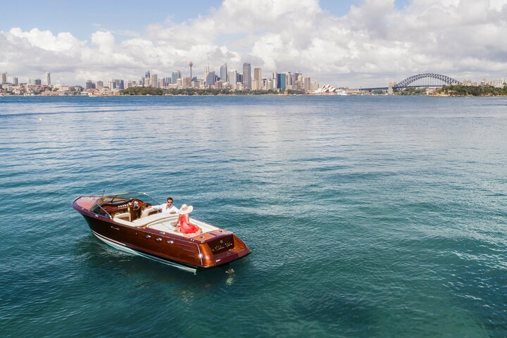 Luxury Italian Wooden Speedboat Cruises in New South Wales