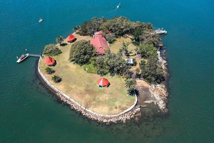 Sydney Harbour & Its Secret Islands with a Picnic at Lavender Bay