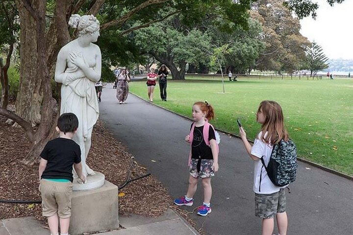 Sydney - The Mad Botanist Scavenger Hunt For Kids & Families.