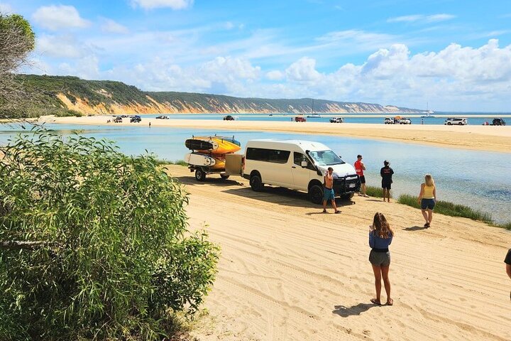 Noosa Whale Watching with Ocean Kayaking and Beach 4X4 Tour