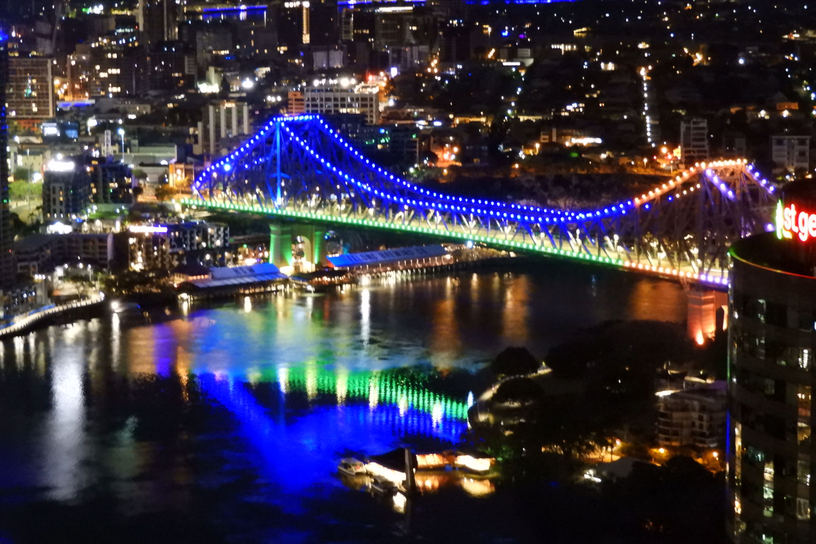 J2-ようこそブリスベンへ-Welcome to Brisbane 夜景ツアー -  午後5時30から午後8時30の日没時  定員10名様限定