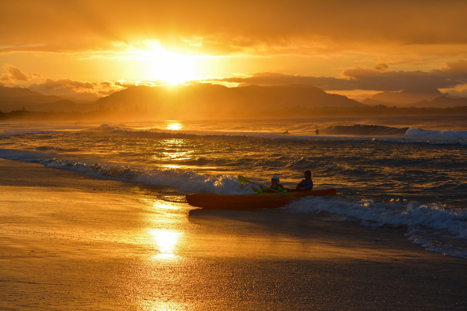 The Winter Sunset  Byron Bay Sea Kayak Tour