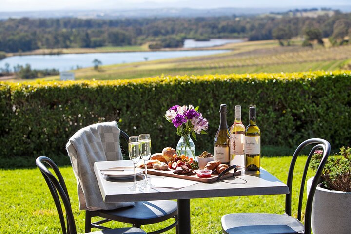 Sparkling Brunch in the Vines