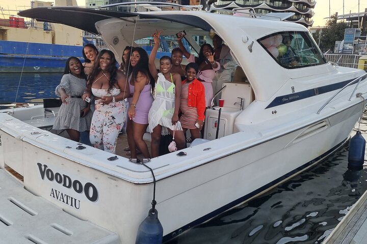 St Kilda Penguin Cruise on a Small Sporta Yacht VooDoo