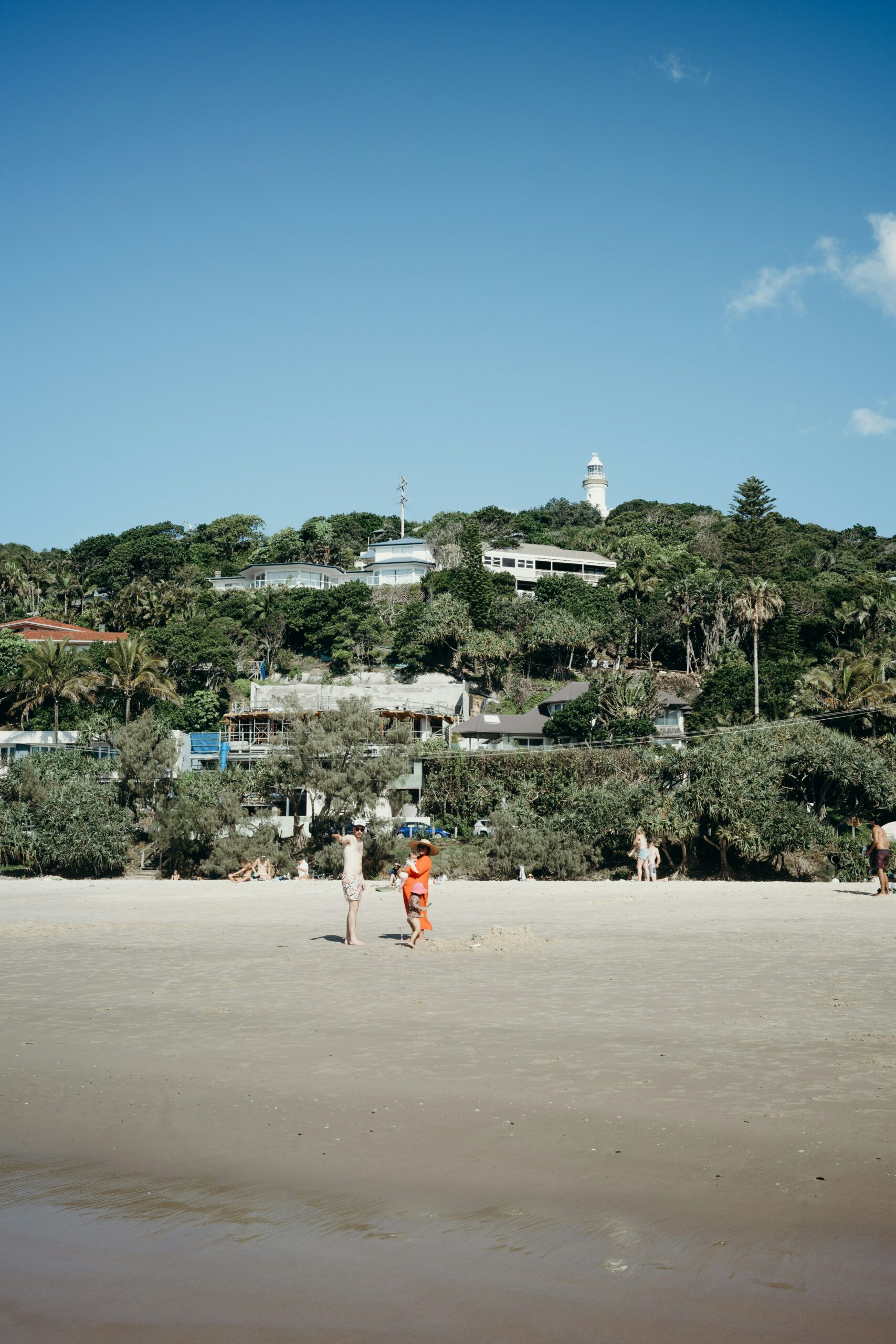 ~ Sea Breeze Escape ~ Discover Byron Bay from the Lighthouse to the Beach and Seaside Cafes!