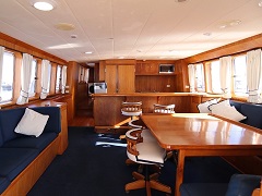 Perth to Abrolhos Aboard Talasea II