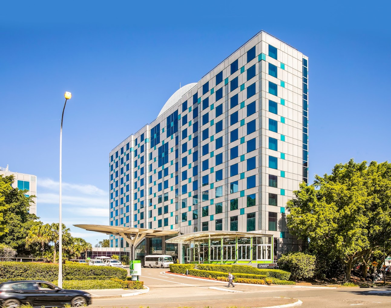 Central Station to Holiday Inn Mascot