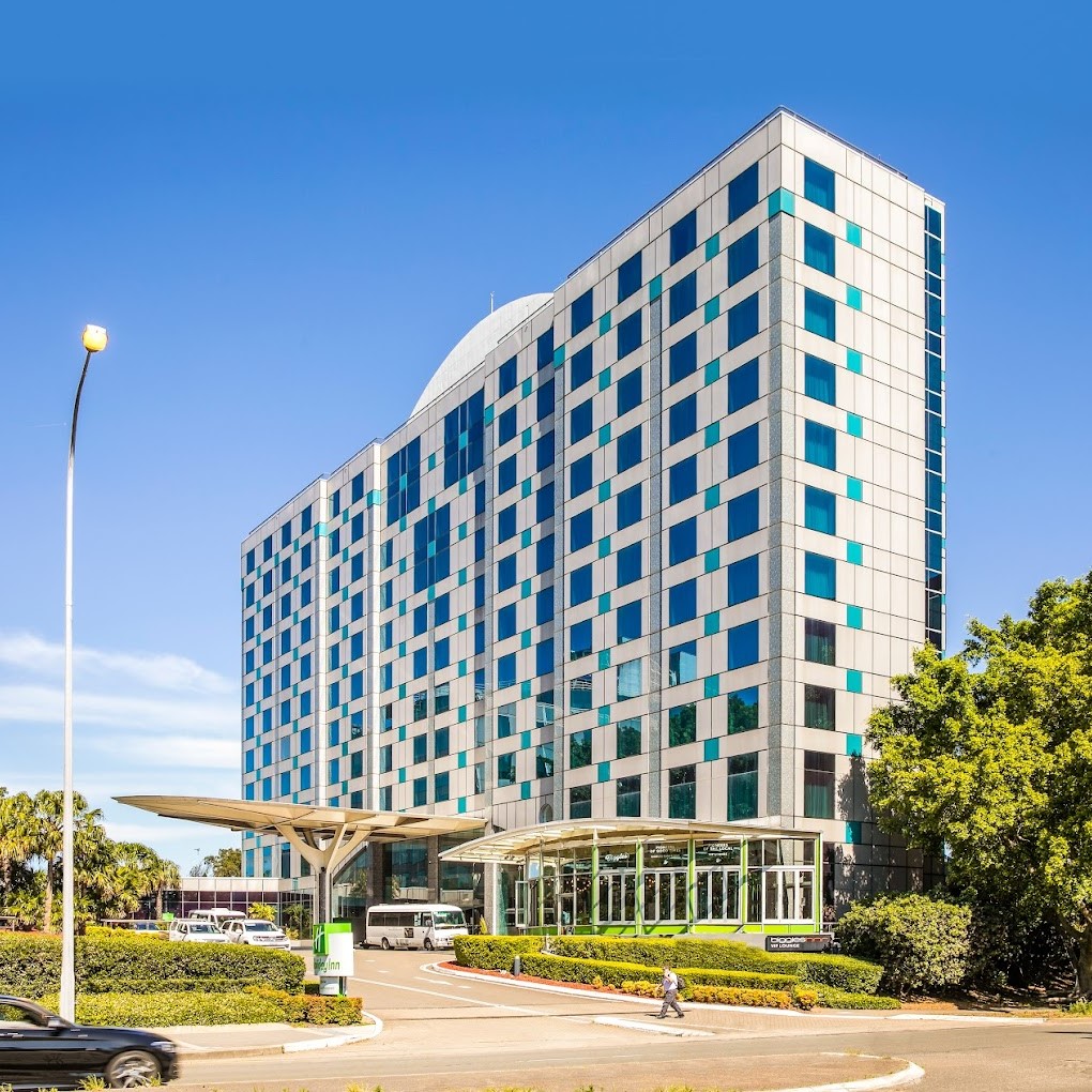 Overseas Passengers Terminal to Holiday Inn Mascot