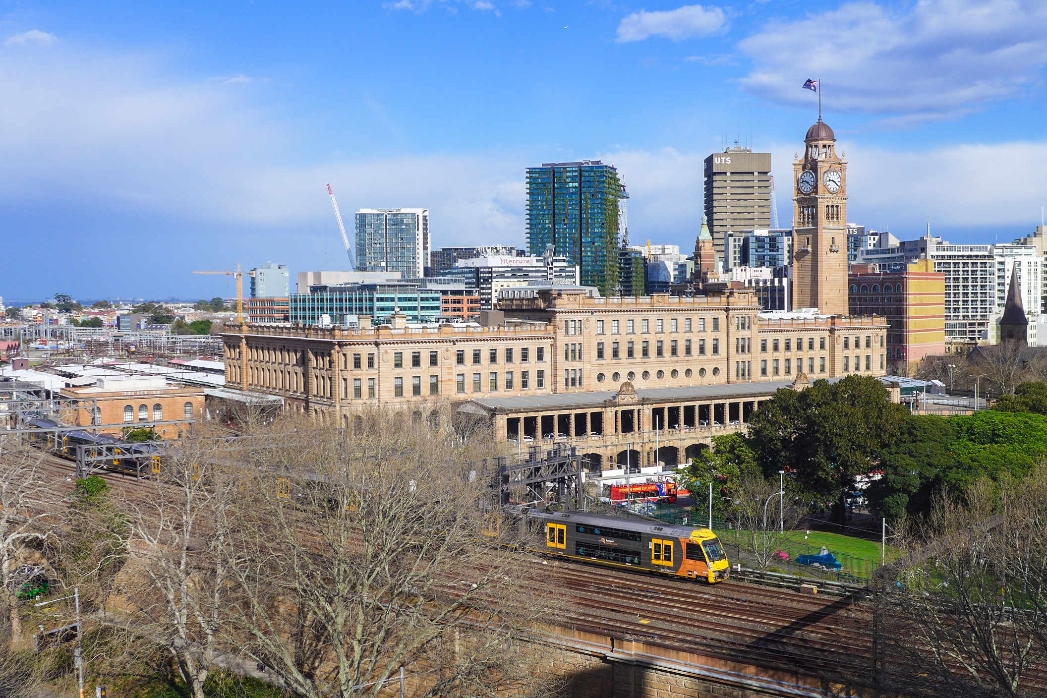 Novotel Sydney International Airport to Central Station