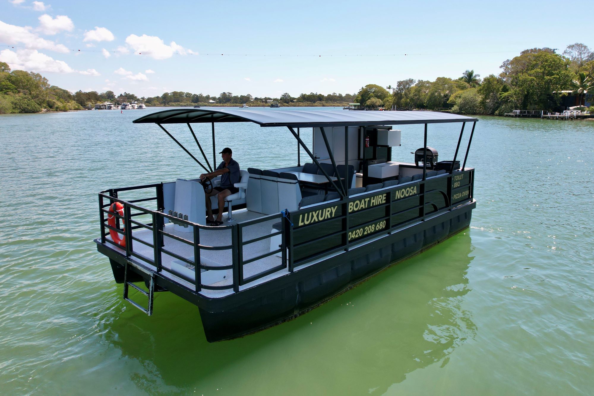 16 PERSON Boat – FULL DAY