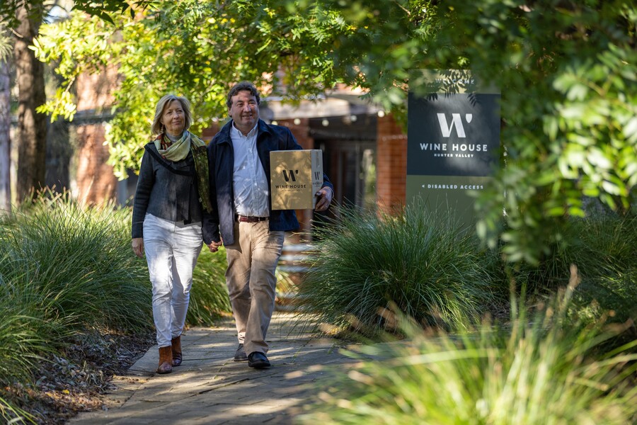 Autopia Tours: Hunter Valley Scenic Wine Tour with Lunch