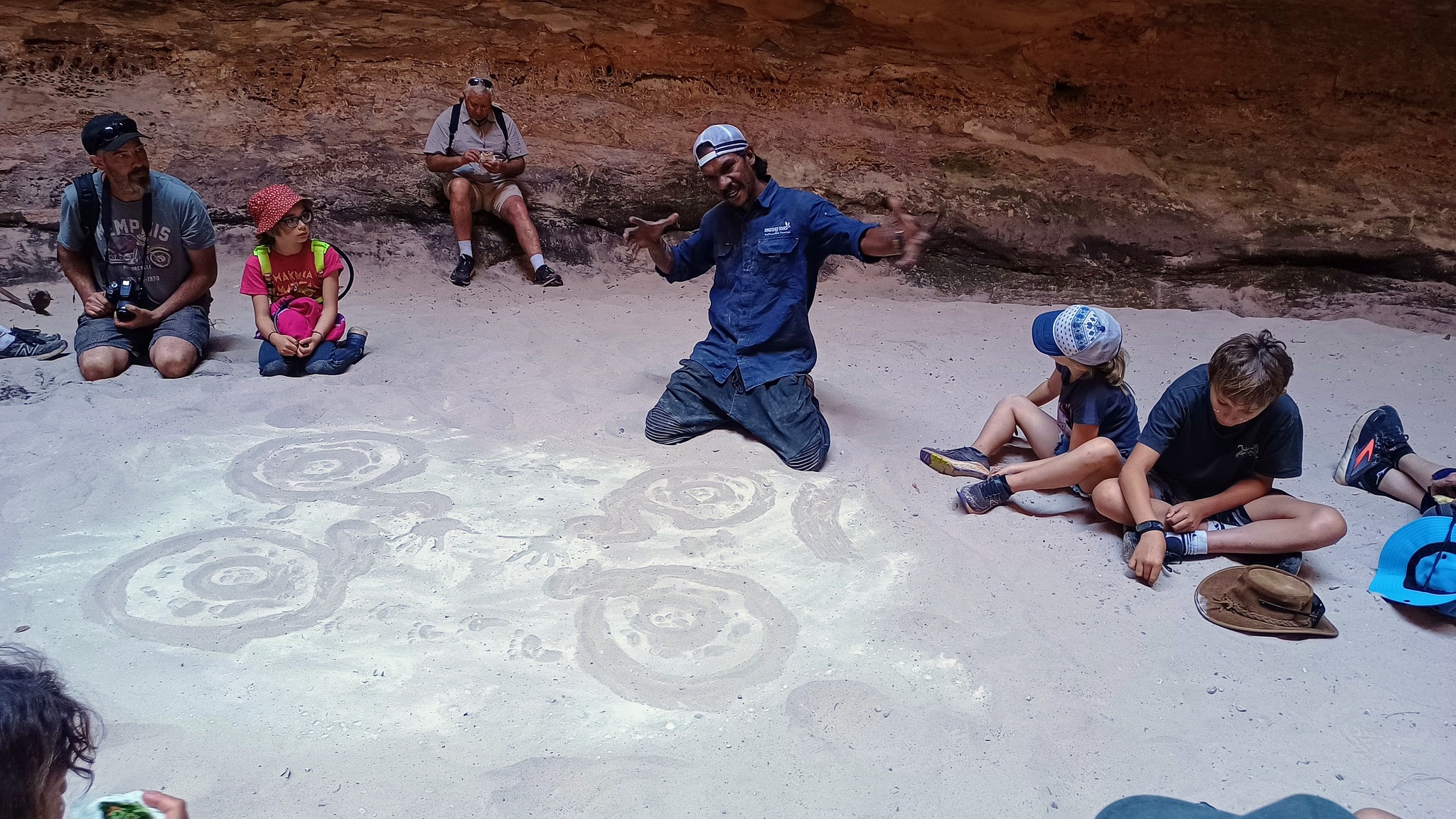 Broome to Purnululu (Bungles) Day Trek: Fly/ 4WD/ Trek