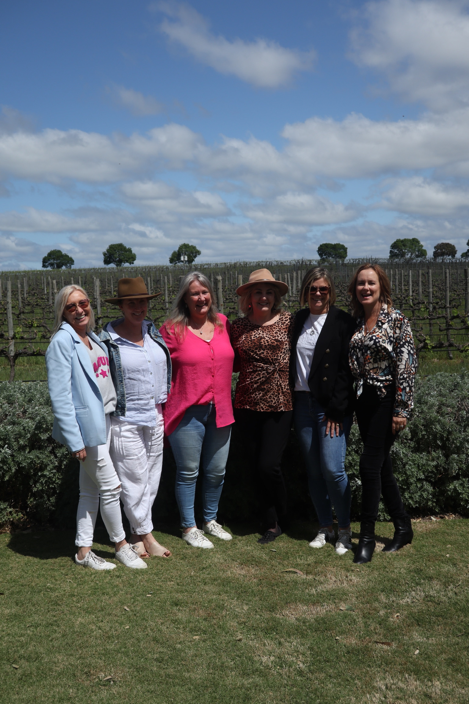 Hills, Hahndorf and Barossa Sight-seeing Tour with Gourmet Lunch