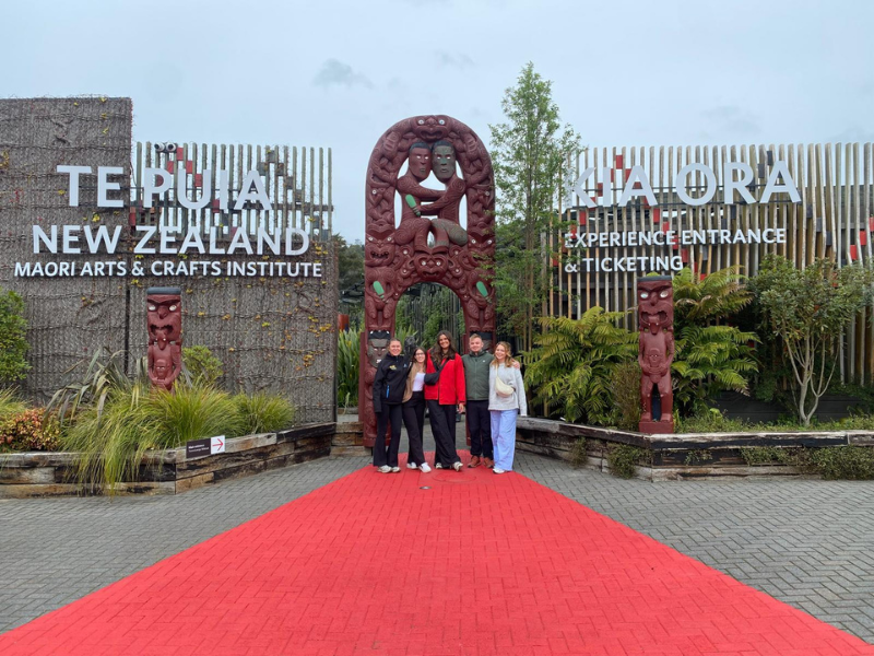 24 Day New Zealand North & South Island Adventure (Auckland to Queenstown)