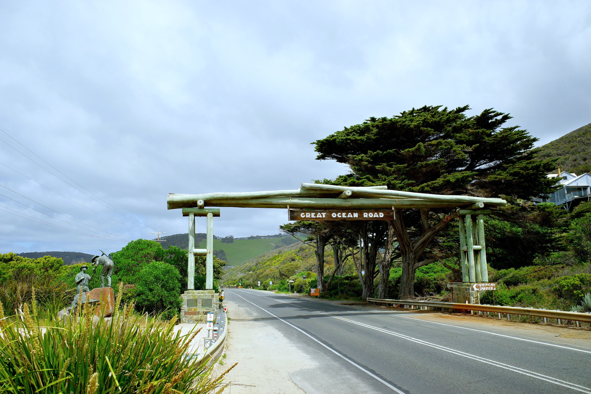 From Melbourne Hotel Pick-Up: A Boutique Coastal Great Ocean Escape Tour