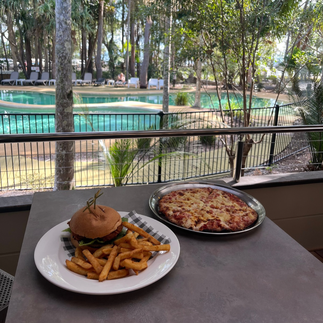 Aqua Oasis Cruise + Lunch @ K'Gari