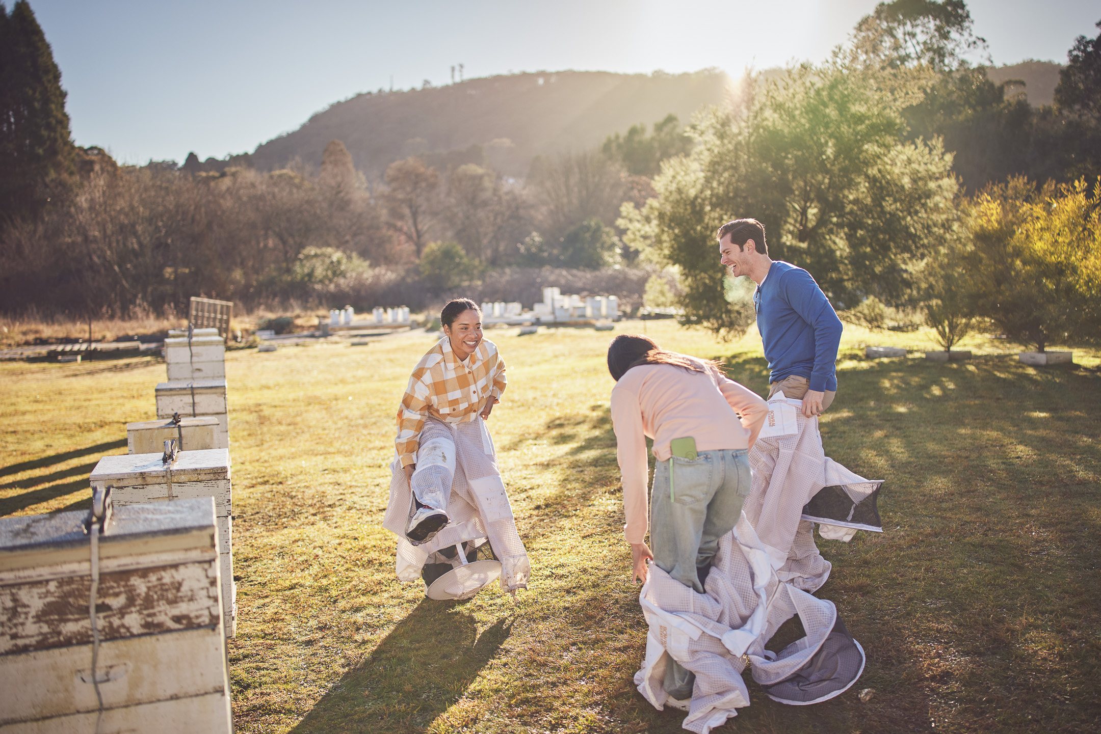 Honey & Hive. Open a hive, honey tasting with morning tea