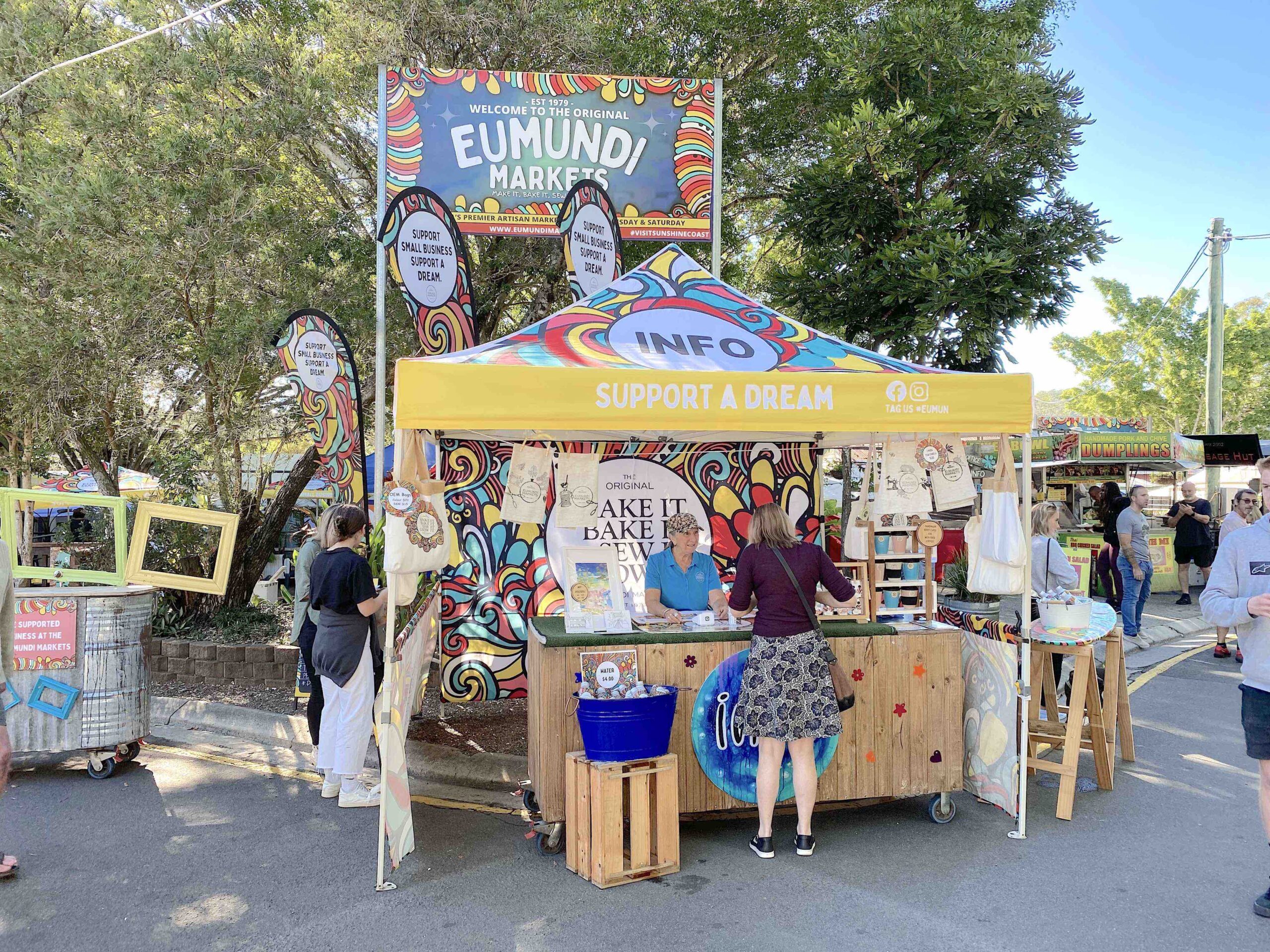 Eumundi Markets and Noosa Everglades Tour