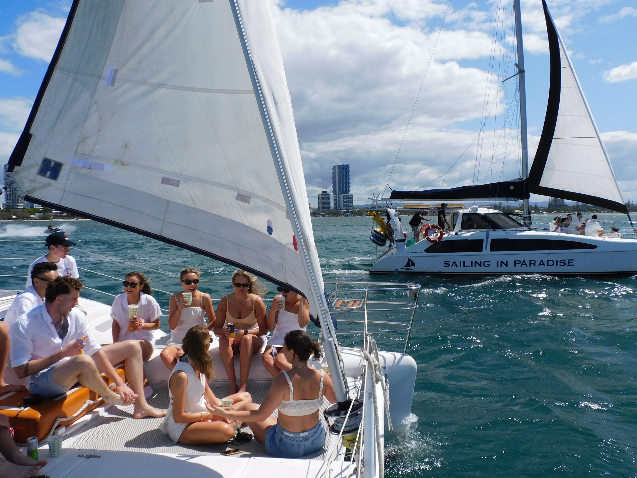 Gold Coast: Private Catamaran & Island Lunch