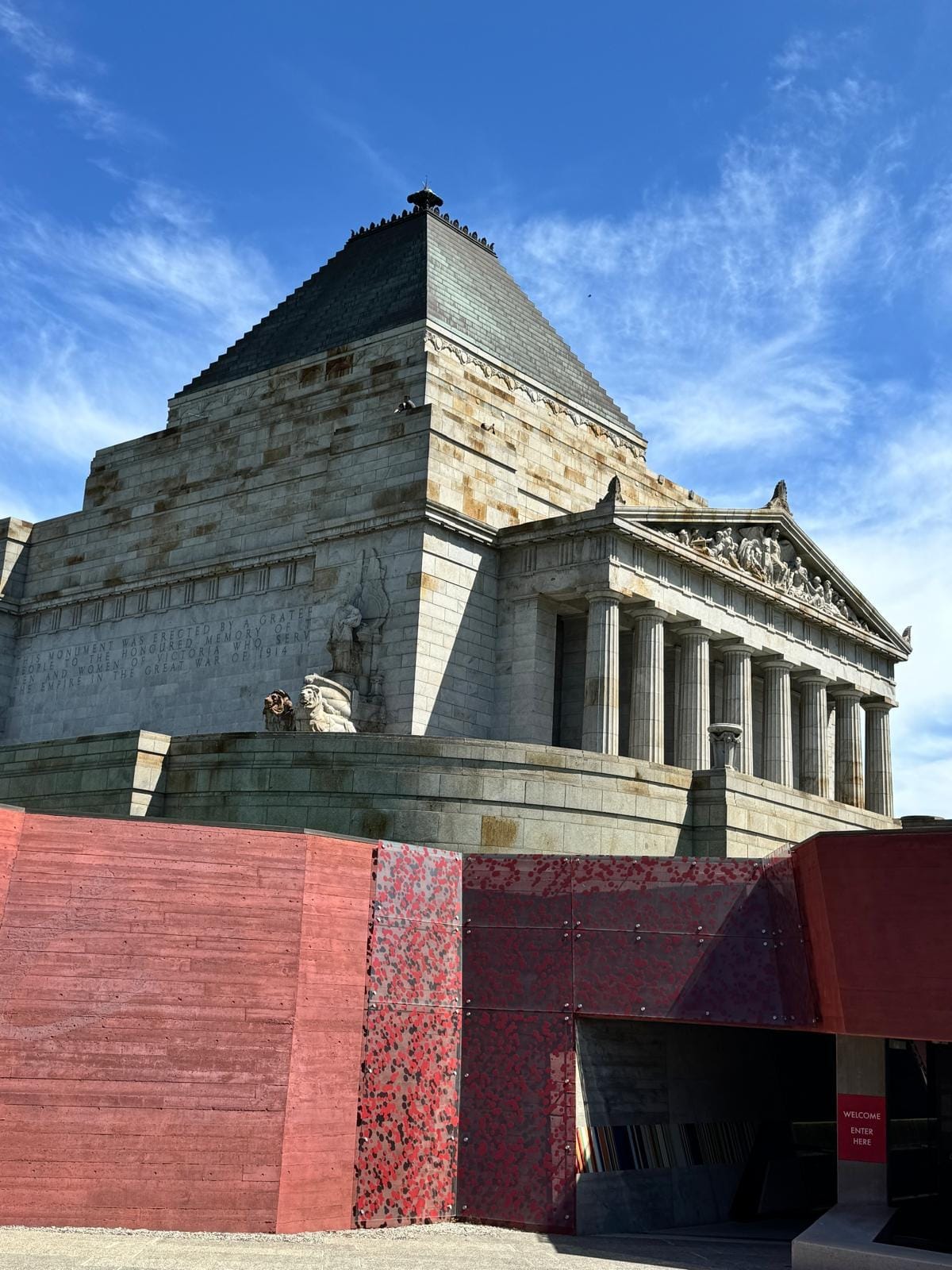 GYG Small Bus Private Melbourne CBD Walk & Drive Tours (up to 13 pax)