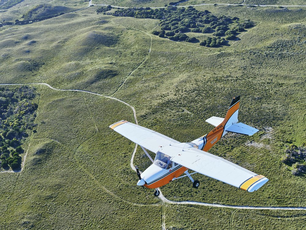 ›  Perth to Rottnest AND RETURN, up to 3 passengers.