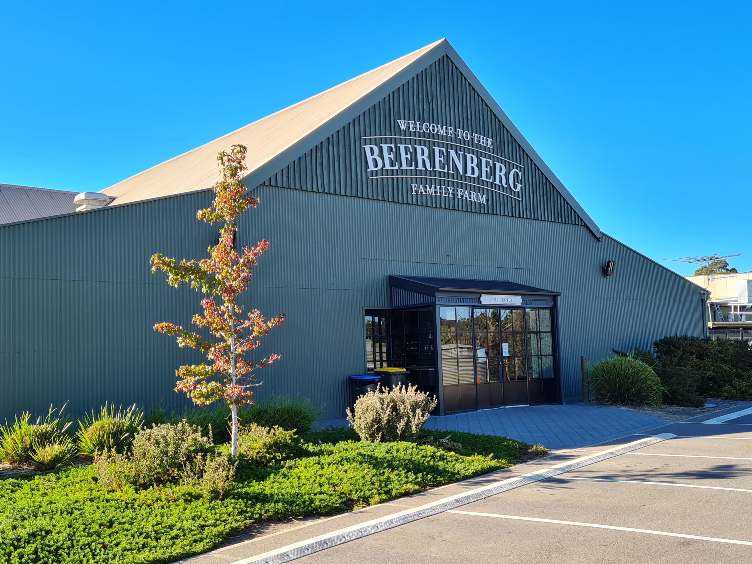 National Motor Museum, Adelaide Hills and Hahndorf Day Tour
