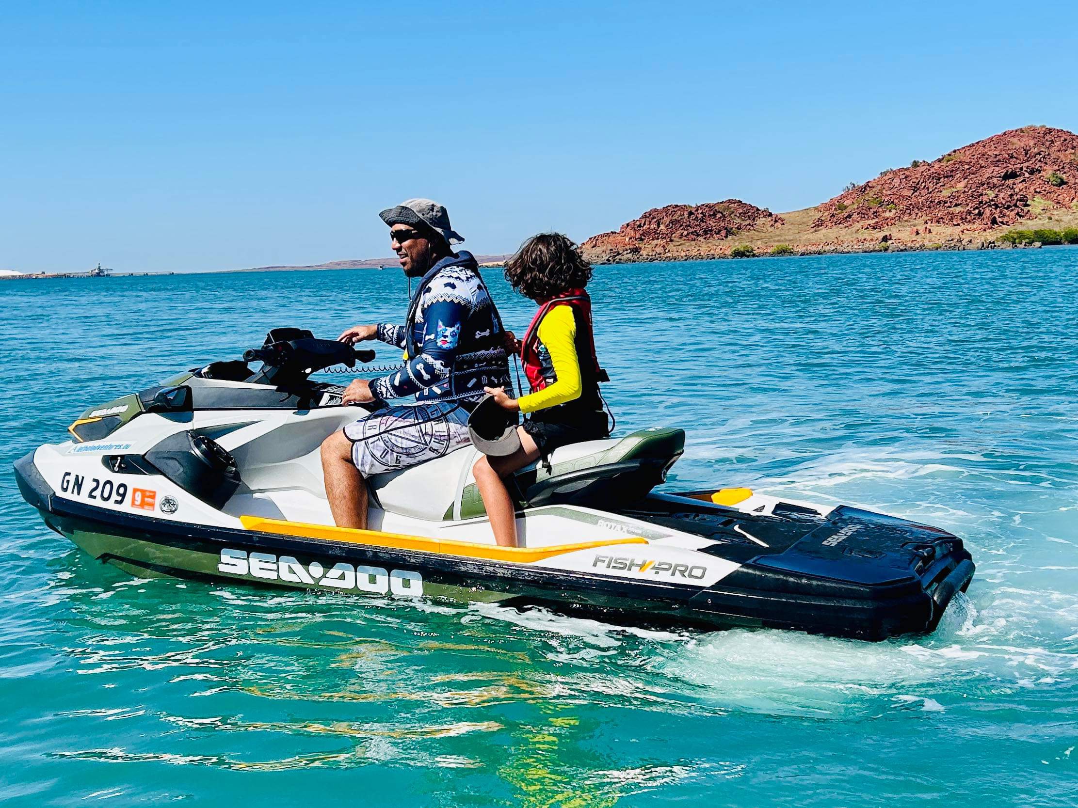 Archipelago Explorer Tour