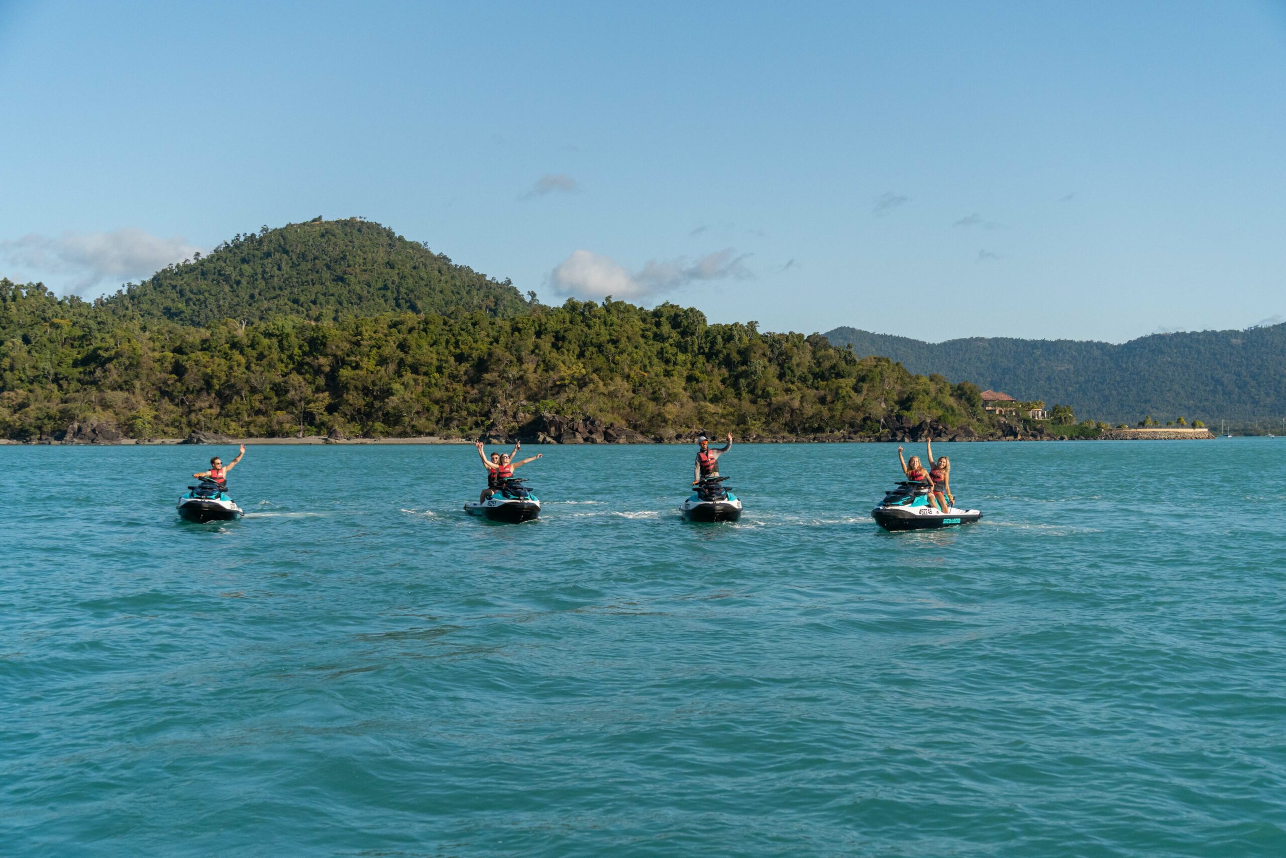 Fly & Ski Airlie Beach